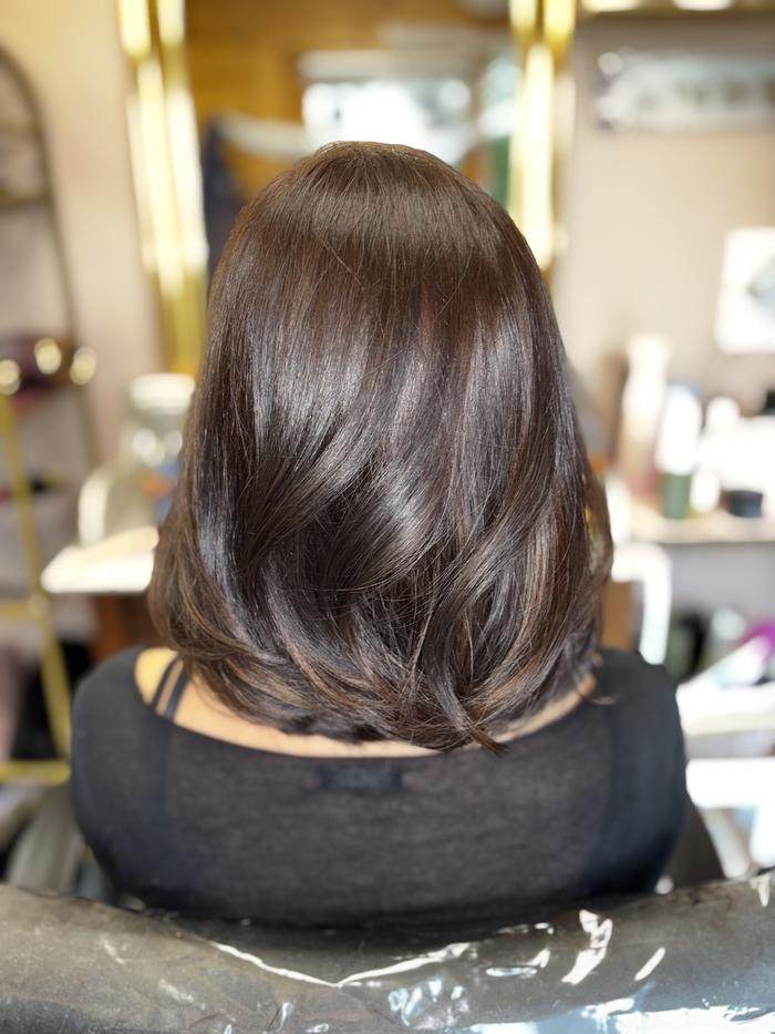 Coloration brun profond